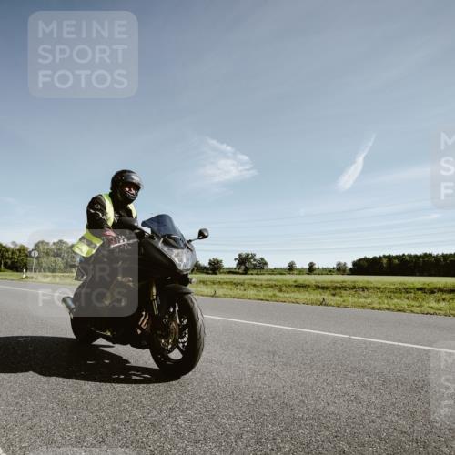 07.09.2025 - 19. Norderstedt Triathlon Michael Burmester http://msf.ph/oto/8849869 07.09.2025 10:37:57 Radfahren 86 meine-sportfotos.de