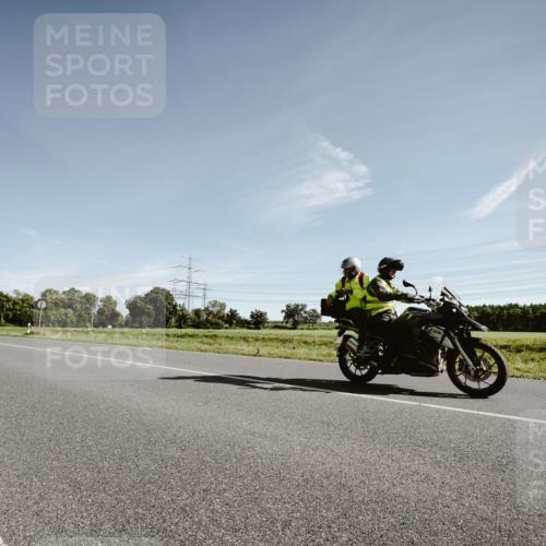 07.09.2025 - 19. Norderstedt Triathlon Michael Burmester http://msf.ph/oto/8849968 07.09.2025 10:40:57 Radfahren 114, 668, 669 meine-sportfotos.de