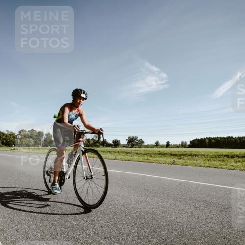 07.09.2025 - 19. Norderstedt Triathlon Michael Burmester http://msf.ph/oto/8849983 07.09.2025 10:41:05 Radfahren 57, 70, 691 meine-sportfotos.de