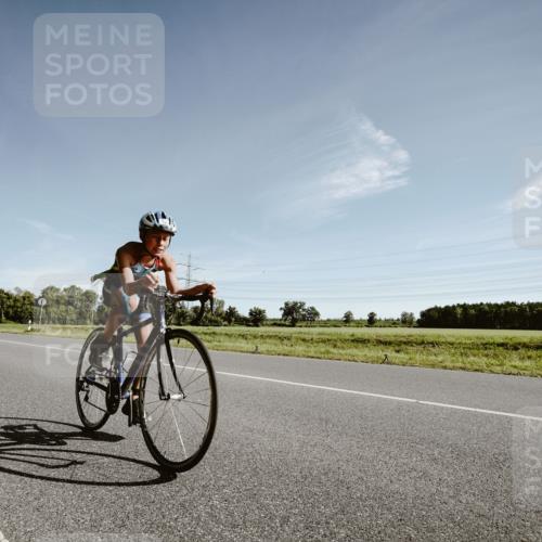 07.09.2025 - 19. Norderstedt Triathlon Michael Burmester http://msf.ph/oto/8850025 07.09.2025 10:42:26 Radfahren 73, 106 meine-sportfotos.de