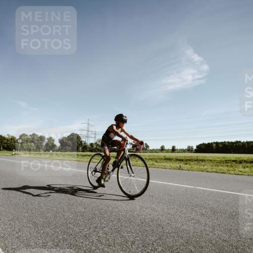 07.09.2025 - 19. Norderstedt Triathlon Michael Burmester http://msf.ph/oto/8850076 07.09.2025 10:43:36 Radfahren 61, 129 meine-sportfotos.de