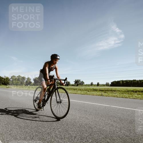 07.09.2025 - 19. Norderstedt Triathlon Michael Burmester http://msf.ph/oto/8850095 07.09.2025 10:44:16 Radfahren 120 meine-sportfotos.de