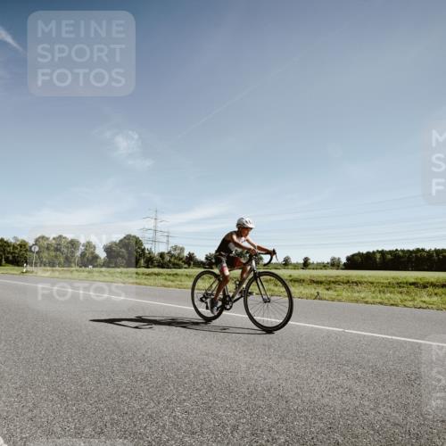 07.09.2025 - 19. Norderstedt Triathlon Michael Burmester http://msf.ph/oto/8850195 07.09.2025 10:53:52 Radfahren 69 meine-sportfotos.de