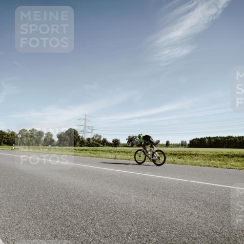 07.09.2025 - 19. Norderstedt Triathlon Michael Burmester http://msf.ph/oto/8850303 07.09.2025 11:04:14 Radfahren  meine-sportfotos.de
