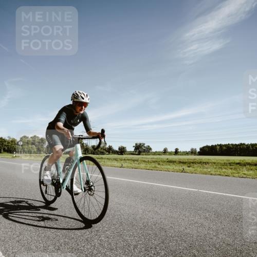 07.09.2025 - 19. Norderstedt Triathlon Michael Burmester http://msf.ph/oto/8850330 07.09.2025 11:05:21 Radfahren 1174, 1227 meine-sportfotos.de