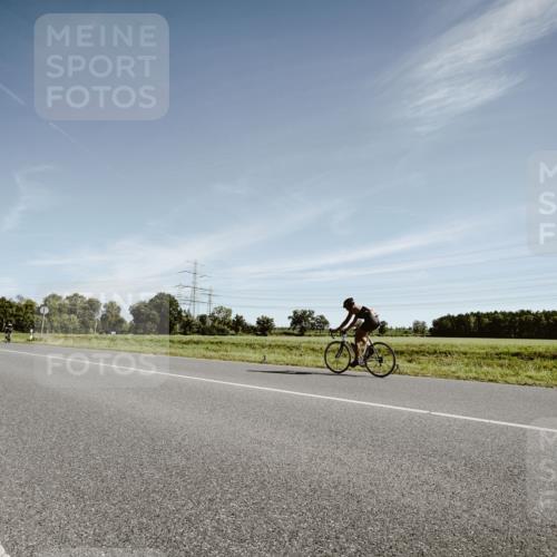 07.09.2025 - 19. Norderstedt Triathlon Michael Burmester http://msf.ph/oto/8850345 07.09.2025 11:05:49 Radfahren 1341 meine-sportfotos.de