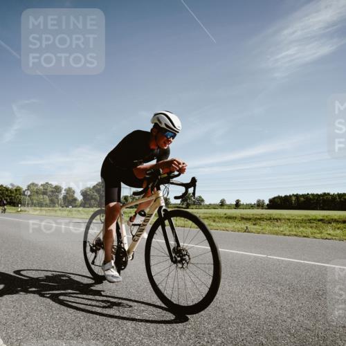 07.09.2025 - 19. Norderstedt Triathlon Michael Burmester http://msf.ph/oto/8850387 07.09.2025 11:06:29 Radfahren 196, 200, 1189, 1198 meine-sportfotos.de