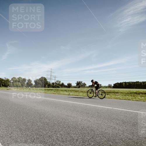 07.09.2025 - 19. Norderstedt Triathlon Michael Burmester http://msf.ph/oto/8850420 07.09.2025 11:06:54 Radfahren 1179 meine-sportfotos.de