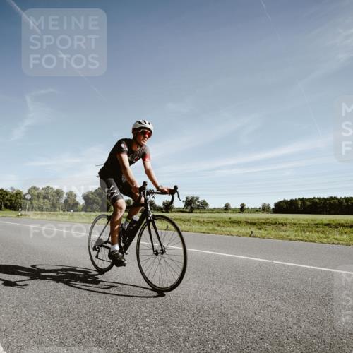 07.09.2025 - 19. Norderstedt Triathlon Michael Burmester http://msf.ph/oto/8850522 07.09.2025 11:08:38 Radfahren 1156 meine-sportfotos.de