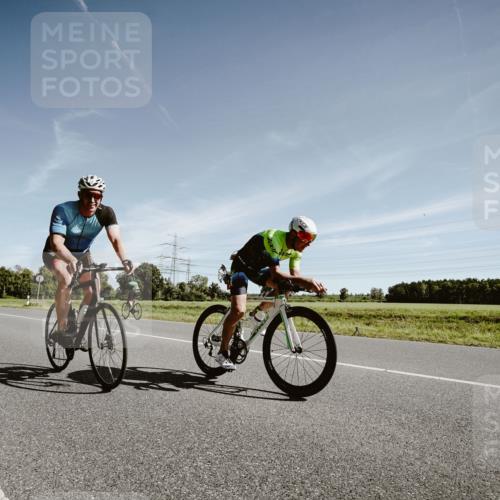 07.09.2025 - 19. Norderstedt Triathlon Michael Burmester http://msf.ph/oto/8850644 07.09.2025 11:10:16 Radfahren 734, 771, 1207 meine-sportfotos.de