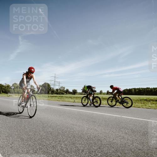 07.09.2025 - 19. Norderstedt Triathlon Michael Burmester http://msf.ph/oto/8850682 07.09.2025 11:10:51 Radfahren 1182 meine-sportfotos.de