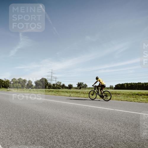 07.09.2025 - 19. Norderstedt Triathlon Michael Burmester http://msf.ph/oto/8850726 07.09.2025 11:11:20 Radfahren  meine-sportfotos.de