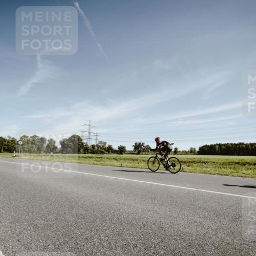 07.09.2025 - 19. Norderstedt Triathlon Michael Burmester http://msf.ph/oto/8850734 07.09.2025 11:11:47 Radfahren  meine-sportfotos.de