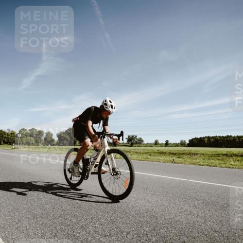 07.09.2025 - 19. Norderstedt Triathlon Michael Burmester http://msf.ph/oto/8850885 07.09.2025 11:12:52 Radfahren 1308, 1313 meine-sportfotos.de