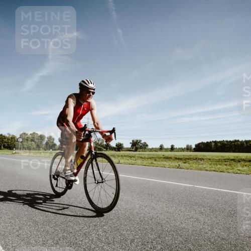 07.09.2025 - 19. Norderstedt Triathlon Michael Burmester http://msf.ph/oto/8850922 07.09.2025 11:13:29 Radfahren 203, 806 meine-sportfotos.de