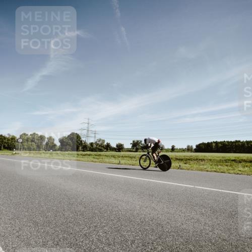 07.09.2025 - 19. Norderstedt Triathlon Michael Burmester http://msf.ph/oto/8850936 07.09.2025 11:13:41 Radfahren 225 meine-sportfotos.de