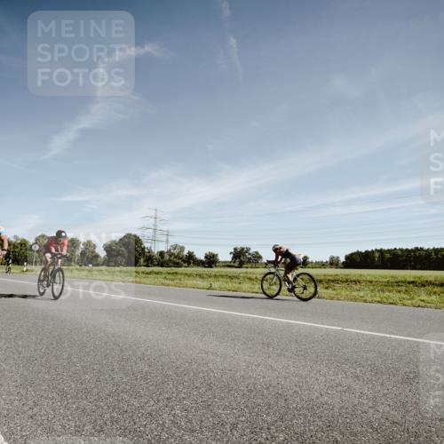 07.09.2025 - 19. Norderstedt Triathlon Michael Burmester http://msf.ph/oto/8850978 07.09.2025 11:14:16 Radfahren 231, 760, 1335 meine-sportfotos.de