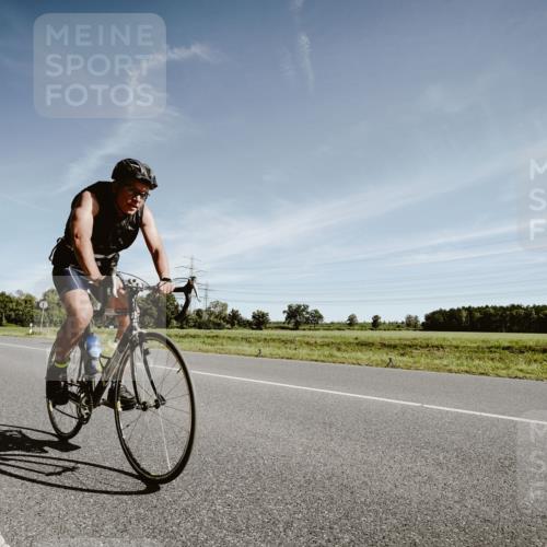 07.09.2025 - 19. Norderstedt Triathlon Michael Burmester http://msf.ph/oto/8851007 07.09.2025 11:14:44 Radfahren 1279 meine-sportfotos.de
