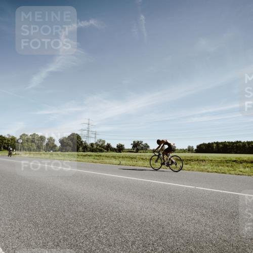 07.09.2025 - 19. Norderstedt Triathlon Michael Burmester http://msf.ph/oto/8851014 07.09.2025 11:14:50 Radfahren  meine-sportfotos.de