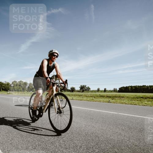 07.09.2025 - 19. Norderstedt Triathlon Michael Burmester http://msf.ph/oto/8851043 07.09.2025 11:15:23 Radfahren 300, 1159, 1188, 1394 meine-sportfotos.de