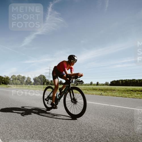 07.09.2025 - 19. Norderstedt Triathlon Michael Burmester http://msf.ph/oto/8851142 07.09.2025 11:17:08 Radfahren 152, 204, 1173 meine-sportfotos.de