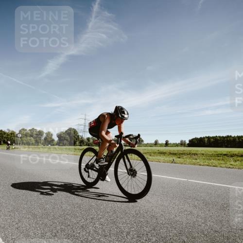 07.09.2025 - 19. Norderstedt Triathlon Michael Burmester http://msf.ph/oto/8851193 07.09.2025 11:17:55 Radfahren 1341 meine-sportfotos.de