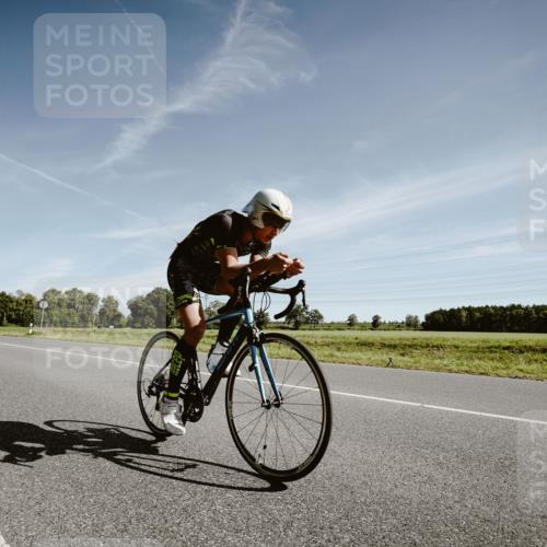 07.09.2025 - 19. Norderstedt Triathlon Michael Burmester http://msf.ph/oto/8851221 07.09.2025 11:18:49 Radfahren 1175, 1211 meine-sportfotos.de