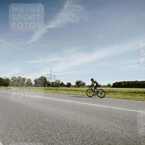 07.09.2025 - 19. Norderstedt Triathlon Michael Burmester http://msf.ph/oto/8851270 07.09.2025 11:19:20 Radfahren 276, 1225 meine-sportfotos.de