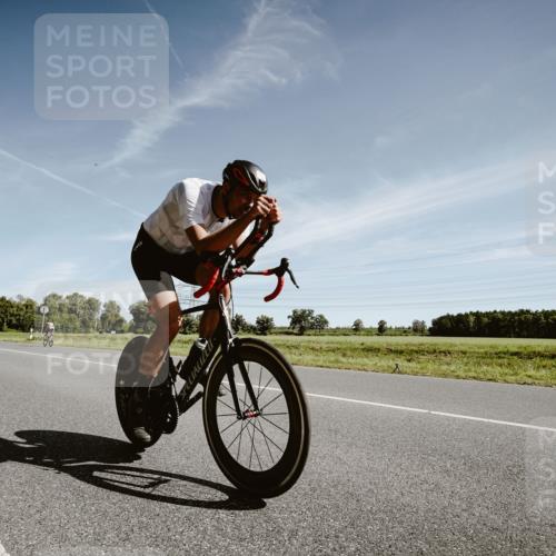 07.09.2025 - 19. Norderstedt Triathlon Michael Burmester http://msf.ph/oto/8851273 07.09.2025 11:19:22 Radfahren 276 meine-sportfotos.de
