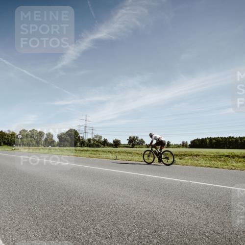 07.09.2025 - 19. Norderstedt Triathlon Michael Burmester http://msf.ph/oto/8851318 07.09.2025 11:20:33 Radfahren 1178 meine-sportfotos.de