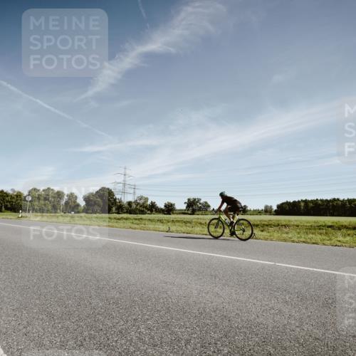 07.09.2025 - 19. Norderstedt Triathlon Michael Burmester http://msf.ph/oto/8851357 07.09.2025 11:20:57 Radfahren  meine-sportfotos.de