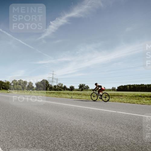 07.09.2025 - 19. Norderstedt Triathlon Michael Burmester http://msf.ph/oto/8851430 07.09.2025 11:21:58 Radfahren  meine-sportfotos.de
