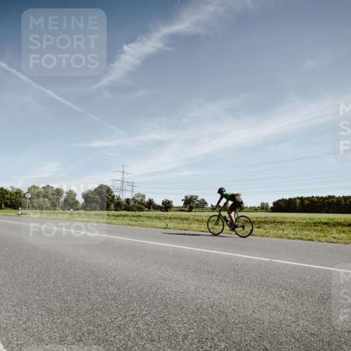 07.09.2025 - 19. Norderstedt Triathlon Michael Burmester http://msf.ph/oto/8851449 07.09.2025 11:22:23 Radfahren 1164, 1377 meine-sportfotos.de