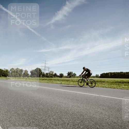 07.09.2025 - 19. Norderstedt Triathlon Michael Burmester http://msf.ph/oto/8851639 07.09.2025 11:25:12 Radfahren 231, 844, 1152 meine-sportfotos.de
