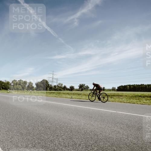 07.09.2025 - 19. Norderstedt Triathlon Michael Burmester http://msf.ph/oto/8851799 07.09.2025 11:27:12 Radfahren 1390 meine-sportfotos.de