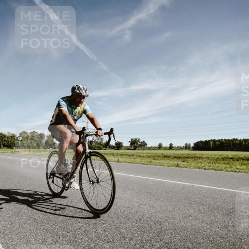 07.09.2025 - 19. Norderstedt Triathlon Michael Burmester http://msf.ph/oto/8851824 07.09.2025 11:27:22 Radfahren 760, 1176, 1198 meine-sportfotos.de