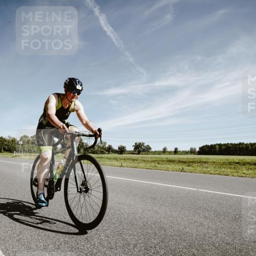 07.09.2025 - 19. Norderstedt Triathlon Michael Burmester http://msf.ph/oto/8852027 07.09.2025 11:29:33 Radfahren 185, 784, 1227 meine-sportfotos.de