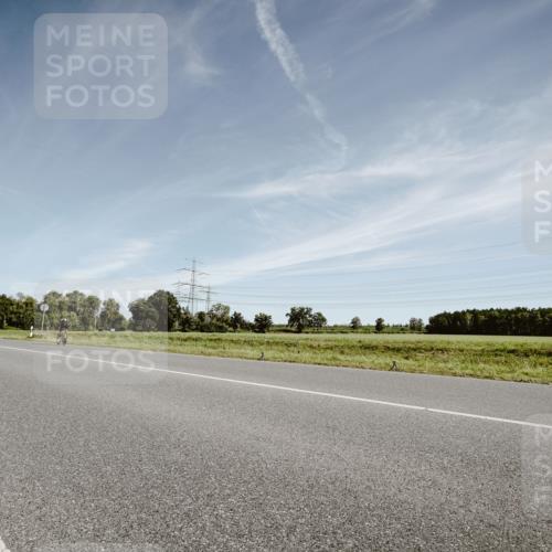 07.09.2025 - 19. Norderstedt Triathlon Michael Burmester http://msf.ph/oto/8852104 07.09.2025 11:30:49 Radfahren 152, 1172 meine-sportfotos.de