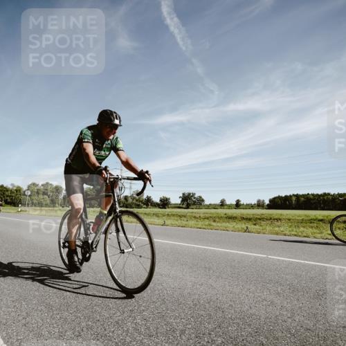 07.09.2025 - 19. Norderstedt Triathlon Michael Burmester http://msf.ph/oto/8852107 07.09.2025 11:30:51 Radfahren 152, 1172 meine-sportfotos.de