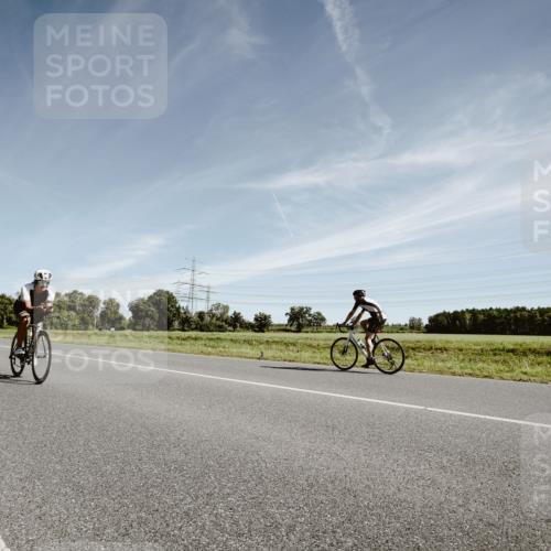 07.09.2025 - 19. Norderstedt Triathlon Michael Burmester http://msf.ph/oto/8852223 07.09.2025 11:32:17 Radfahren 186 meine-sportfotos.de