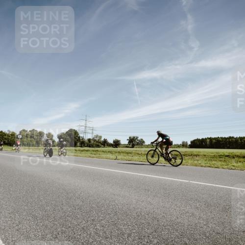 07.09.2025 - 19. Norderstedt Triathlon Michael Burmester http://msf.ph/oto/8852348 07.09.2025 11:33:50 Radfahren 1178, 1377 meine-sportfotos.de