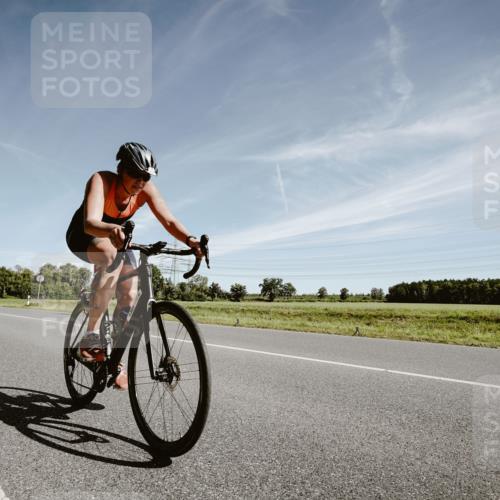 07.09.2025 - 19. Norderstedt Triathlon Michael Burmester http://msf.ph/oto/8852365 07.09.2025 11:33:59 Radfahren 1305 meine-sportfotos.de