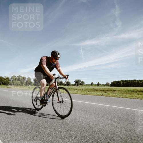 07.09.2025 - 19. Norderstedt Triathlon Michael Burmester http://msf.ph/oto/8852389 07.09.2025 11:34:19 Radfahren 190, 1184, 1306 meine-sportfotos.de