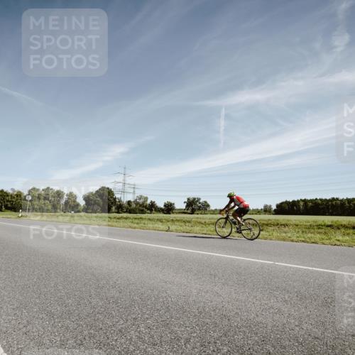 07.09.2025 - 19. Norderstedt Triathlon Michael Burmester http://msf.ph/oto/8852517 07.09.2025 11:35:48 Radfahren 252, 303, 815 meine-sportfotos.de