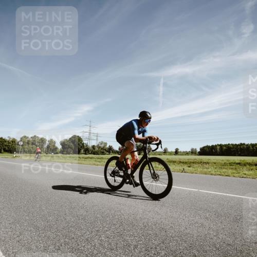 07.09.2025 - 19. Norderstedt Triathlon Michael Burmester http://msf.ph/oto/8852524 07.09.2025 11:35:50 Radfahren 252, 303, 815 meine-sportfotos.de