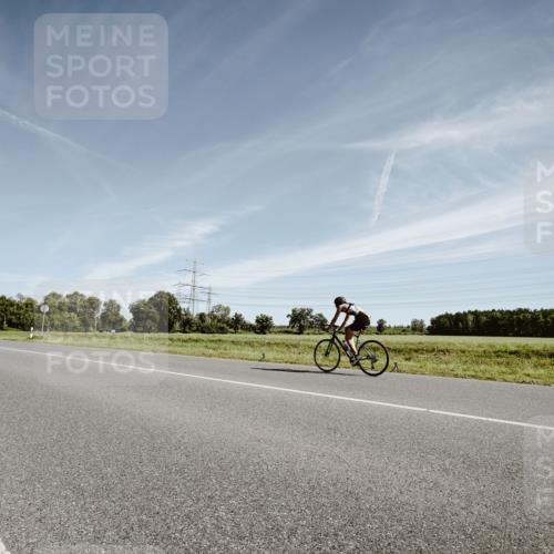 07.09.2025 - 19. Norderstedt Triathlon Michael Burmester http://msf.ph/oto/8852632 07.09.2025 11:37:25 Radfahren  meine-sportfotos.de