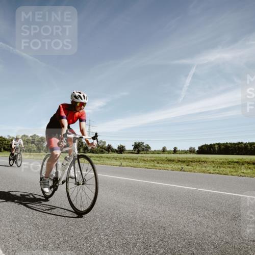 07.09.2025 - 19. Norderstedt Triathlon Michael Burmester http://msf.ph/oto/8852695 07.09.2025 11:38:25 Radfahren 714, 719, 720 meine-sportfotos.de