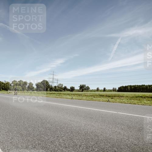 07.09.2025 - 19. Norderstedt Triathlon Michael Burmester http://msf.ph/oto/8852728 07.09.2025 11:38:51 Radfahren 286 meine-sportfotos.de