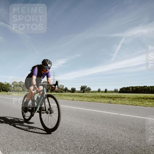 07.09.2025 - 19. Norderstedt Triathlon Michael Burmester http://msf.ph/oto/8852745 07.09.2025 11:39:05 Radfahren 1246 meine-sportfotos.de