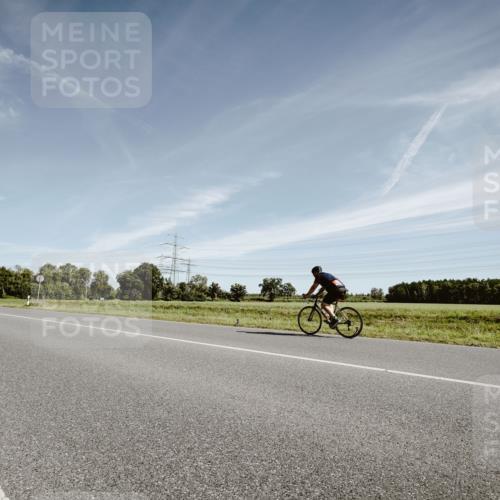 07.09.2025 - 19. Norderstedt Triathlon Michael Burmester http://msf.ph/oto/8852835 07.09.2025 11:40:12 Radfahren 287, 1315 meine-sportfotos.de